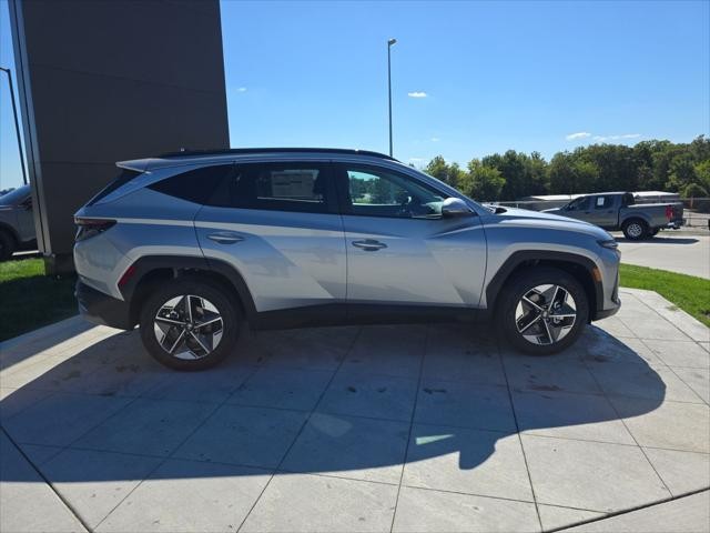 Hyundai Tucson Hybrid Vehicle Full-screen Gallery Image 4