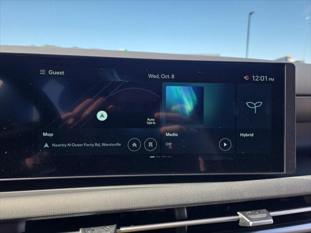 Hyundai Tucson Hybrid Vehicle Full-screen Gallery Image 17