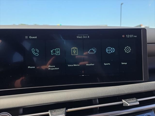 Hyundai Tucson Hybrid Vehicle Full-screen Gallery Image 18