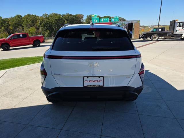 Hyundai Kona Vehicle Full-screen Gallery Image 7