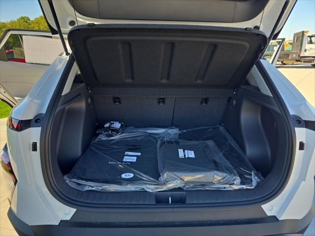 Hyundai Kona Vehicle Full-screen Gallery Image 9