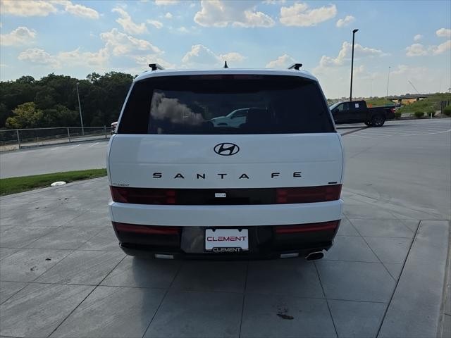 Hyundai Santa Fe Vehicle Full-screen Gallery Image 7