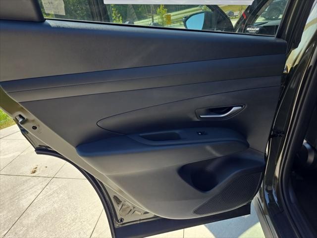 Hyundai Tucson Vehicle Full-screen Gallery Image 27