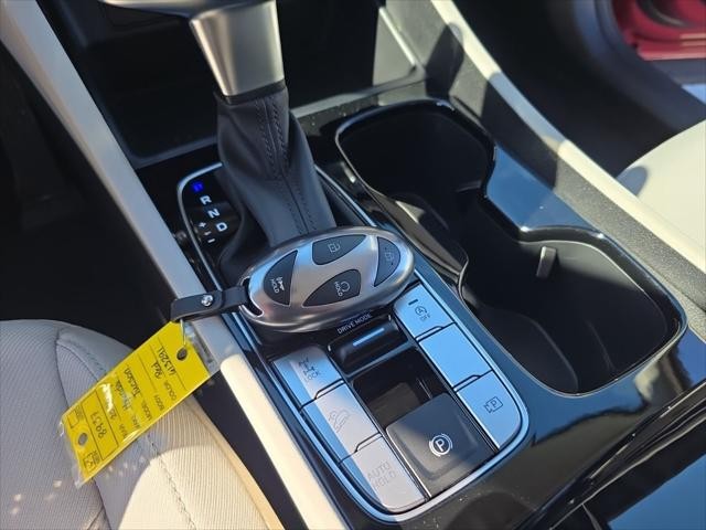 Hyundai Tucson Vehicle Full-screen Gallery Image 20