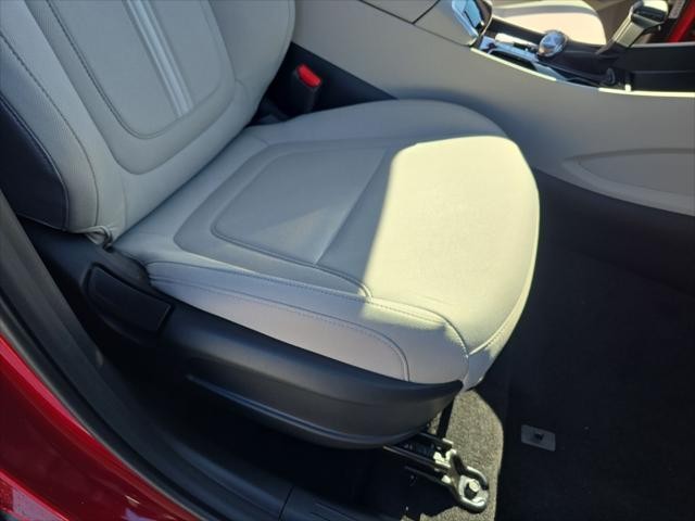 Hyundai Tucson Vehicle Full-screen Gallery Image 28