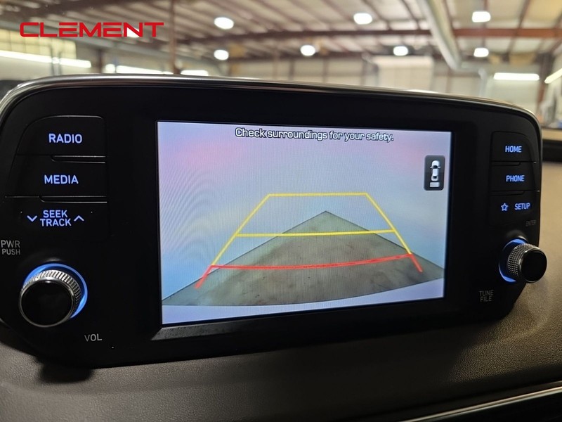 Hyundai Santa Fe Vehicle Image 18