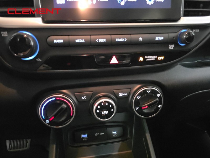 Hyundai Venue Vehicle Image 16