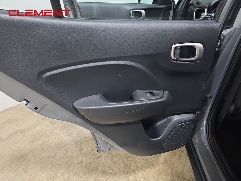 Hyundai Venue Vehicle Image 20
