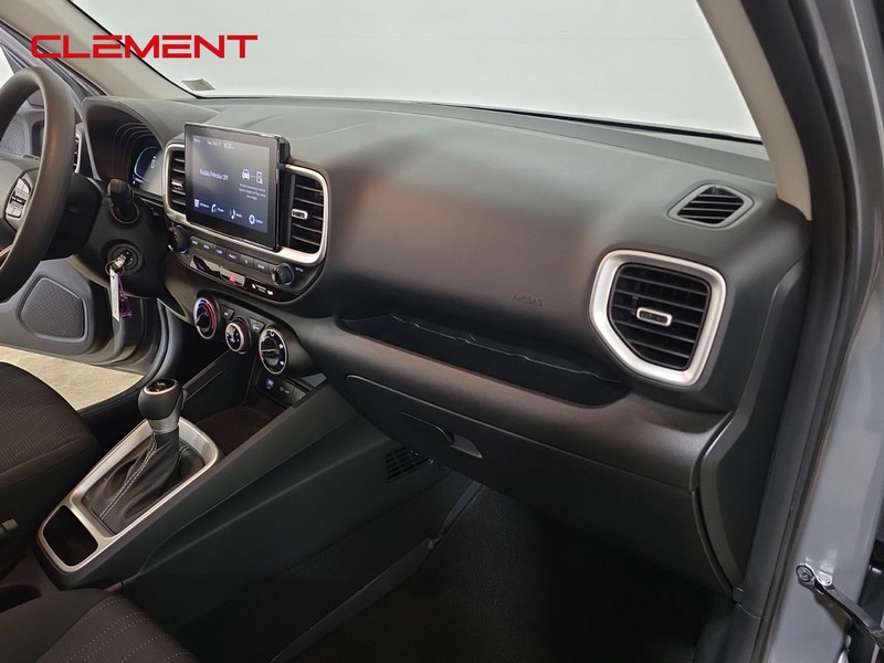 Hyundai Venue Vehicle Image 25