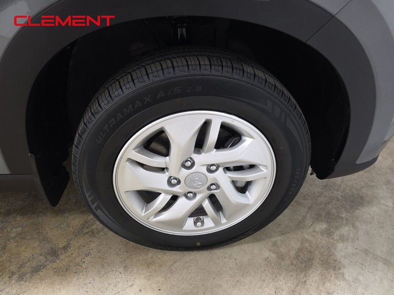 Hyundai Venue Vehicle Image 27