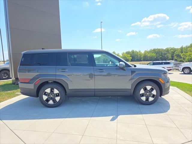 Hyundai Santa Fe Hybrid Vehicle Full-screen Gallery Image 4