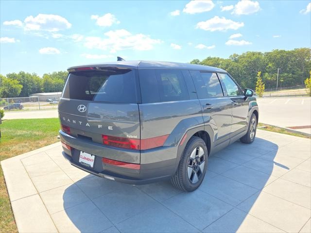 Hyundai Santa Fe Hybrid Vehicle Full-screen Gallery Image 6