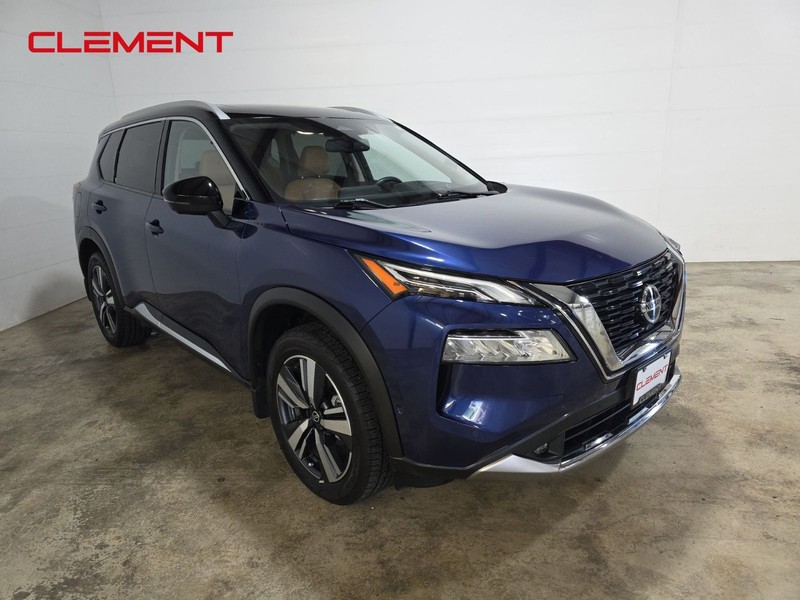 Nissan Rogue Vehicle Image 03
