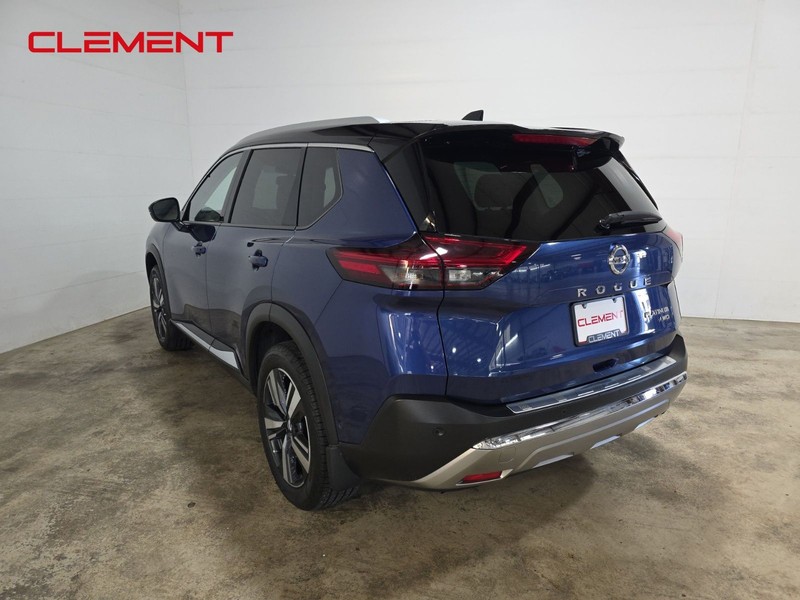 Nissan Rogue Vehicle Image 08