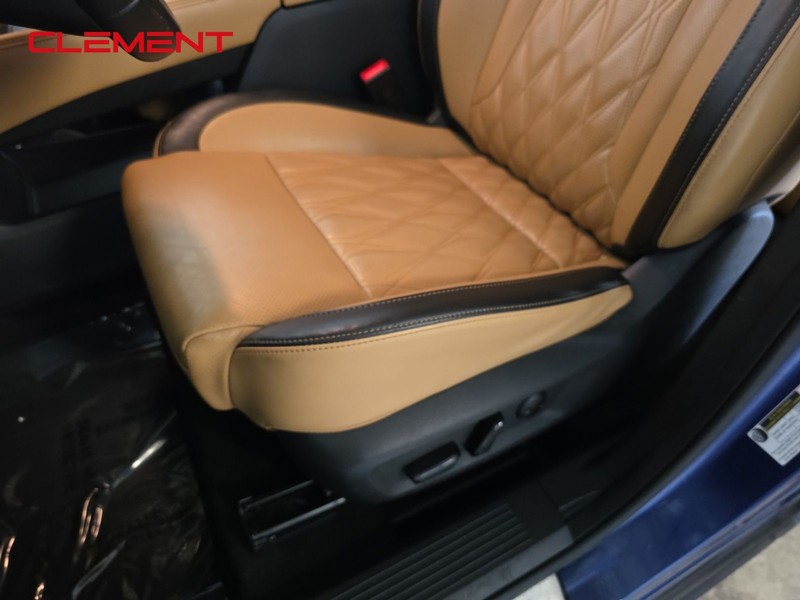 Nissan Rogue Vehicle Image 28