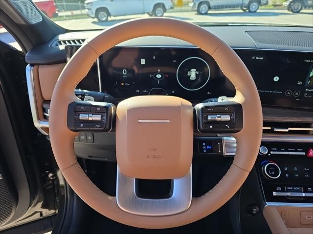 Hyundai Santa Fe Vehicle Full-screen Gallery Image 14