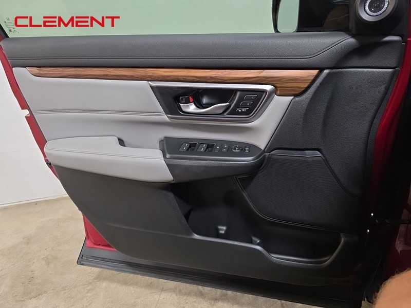 Honda CR-V Hybrid Vehicle Image 25