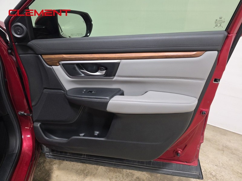 Honda CR-V Hybrid Vehicle Image 33