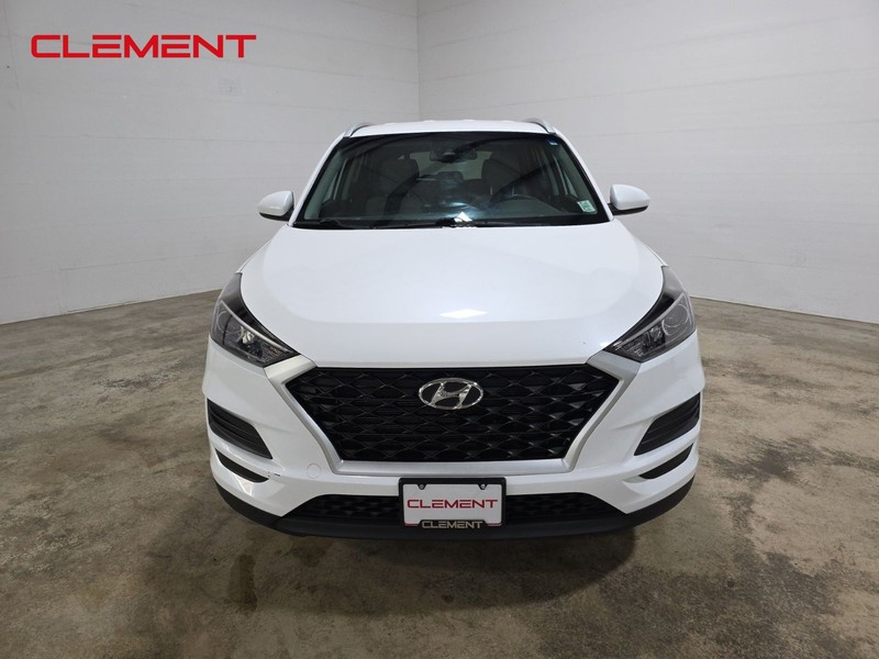 Hyundai Tucson Vehicle Image 02