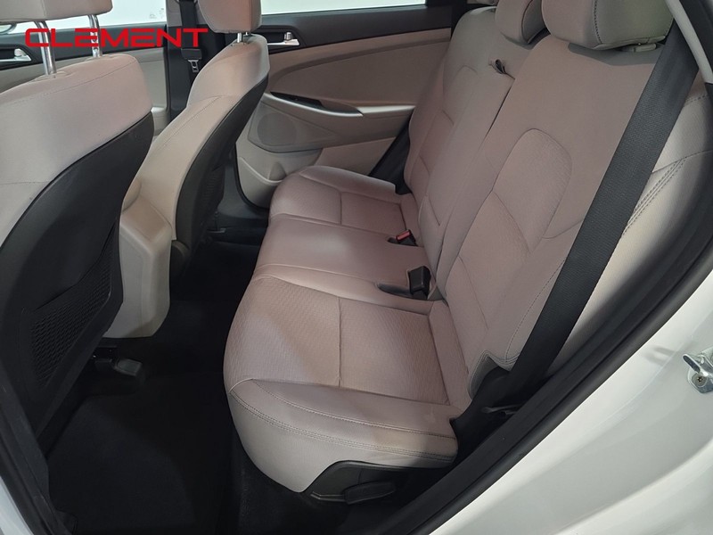 Hyundai Tucson Vehicle Image 26