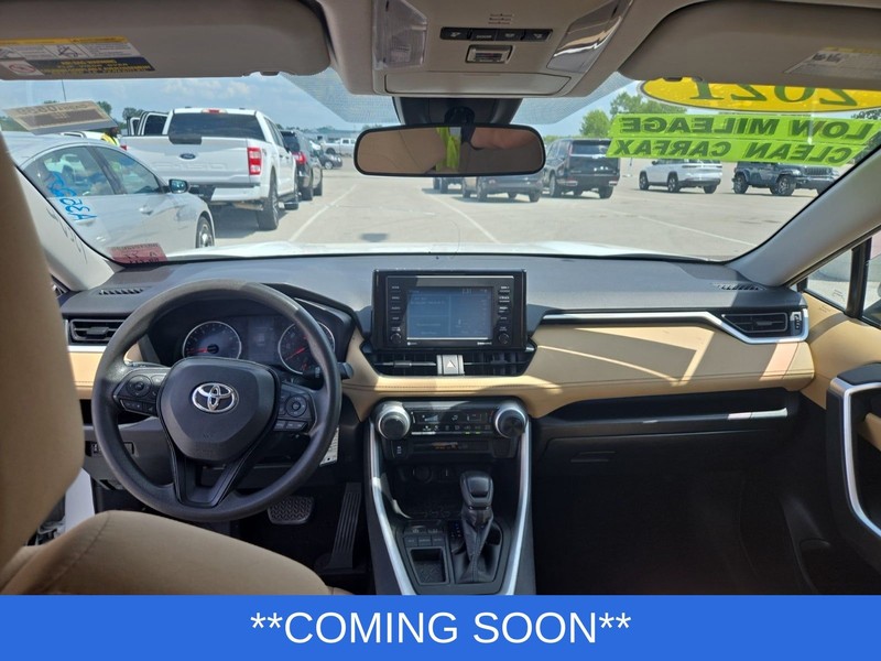 Toyota RAV4 Vehicle Image 03