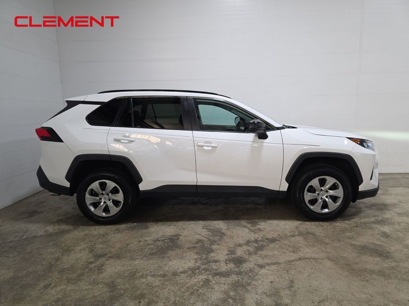 Toyota RAV4 Vehicle Image 04