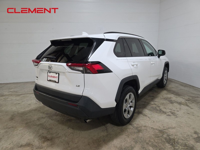 Toyota RAV4 Vehicle Image 06