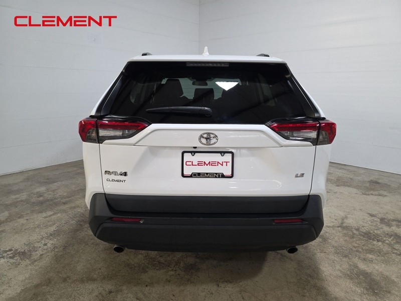 Toyota RAV4 Vehicle Image 07
