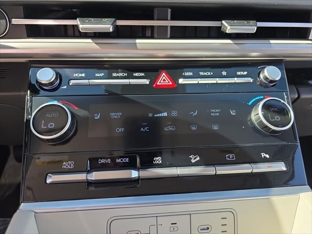 Hyundai Santa Fe Hybrid Vehicle Full-screen Gallery Image 22