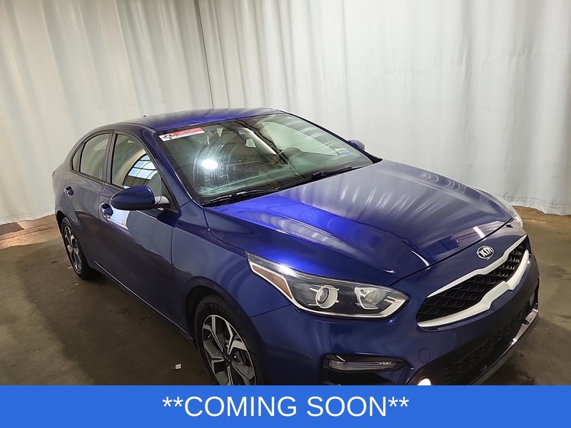 Kia Forte Vehicle Image 02