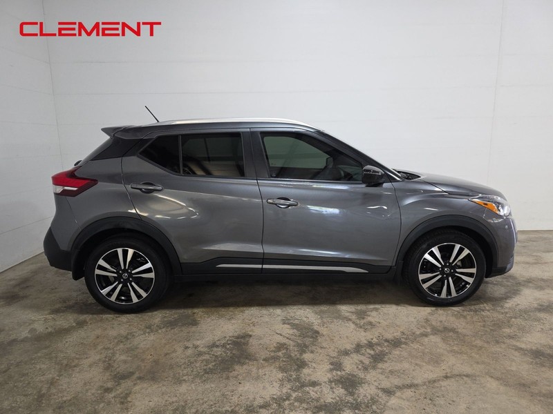 Nissan Kicks Vehicle Image 04