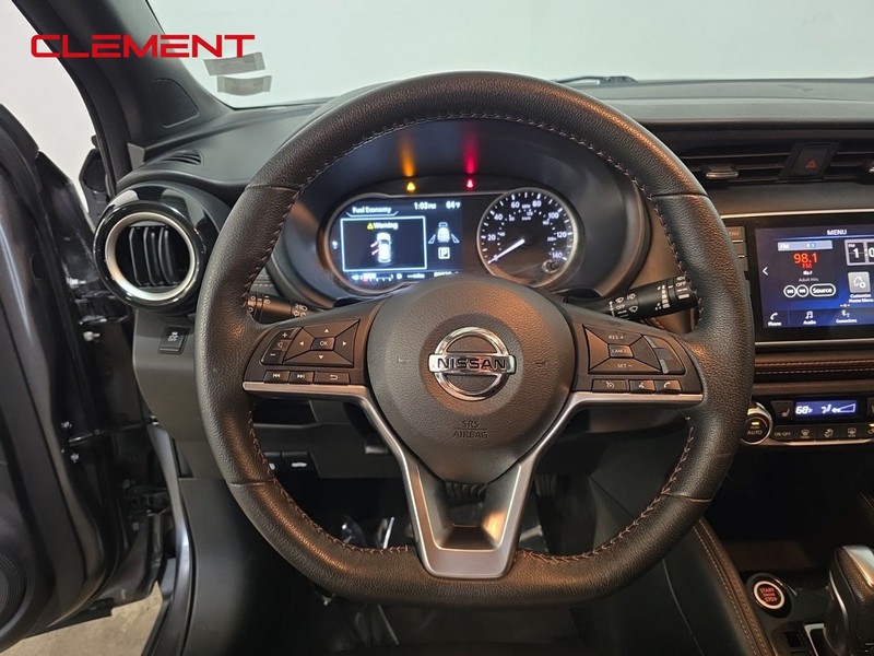 Nissan Kicks Vehicle Image 12