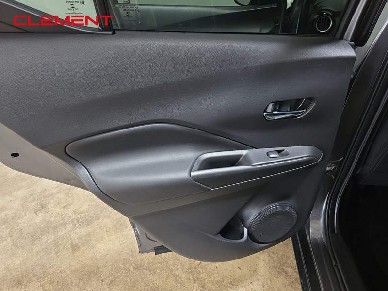 Nissan Kicks Vehicle Image 26