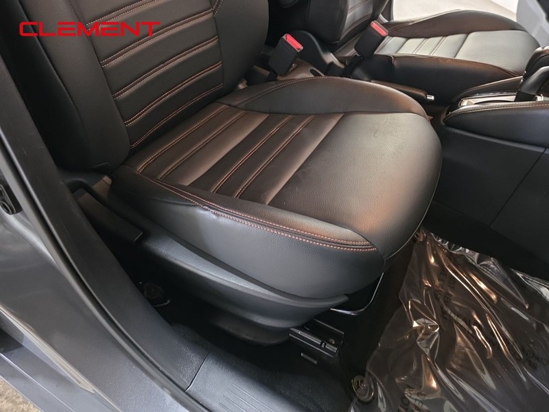 Nissan Kicks Vehicle Image 29