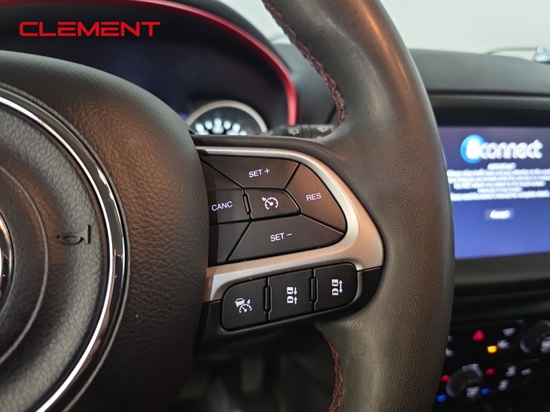 Jeep Compass Vehicle Image 15