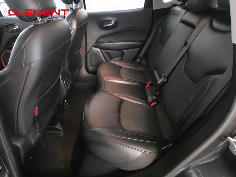Jeep Compass Vehicle Image 28