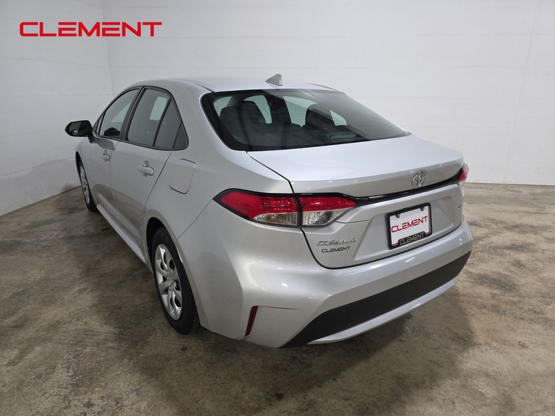 Toyota Corolla Vehicle Image 08