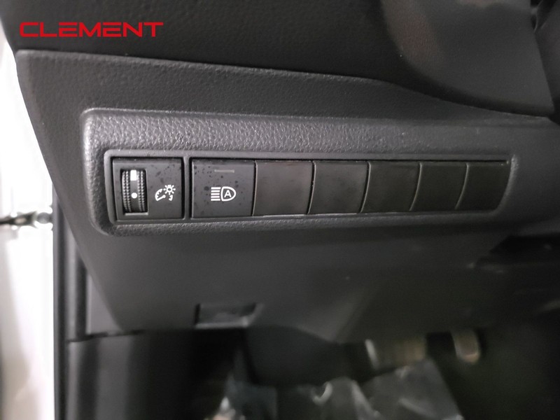 Toyota Corolla Vehicle Image 11