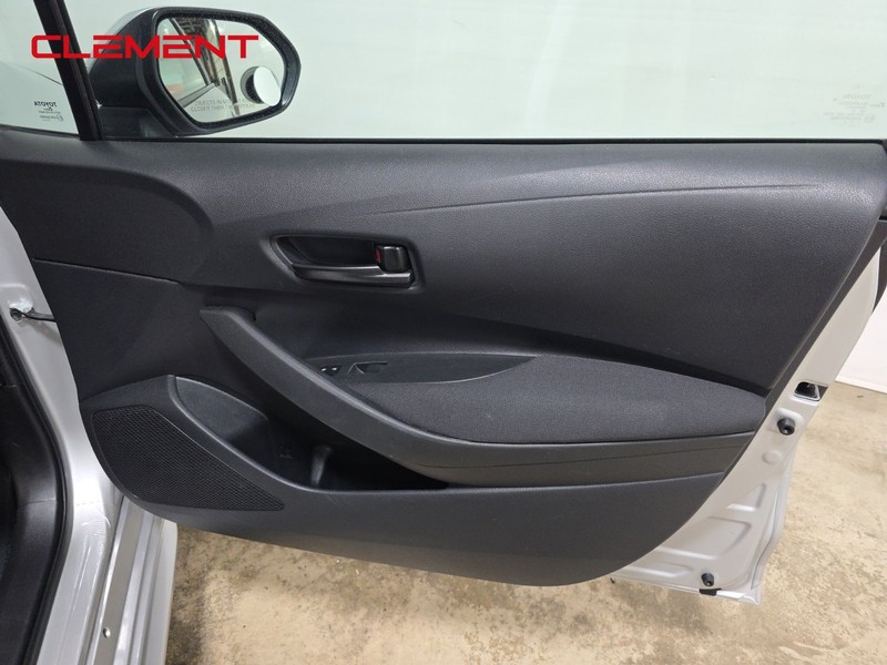 Toyota Corolla Vehicle Image 32