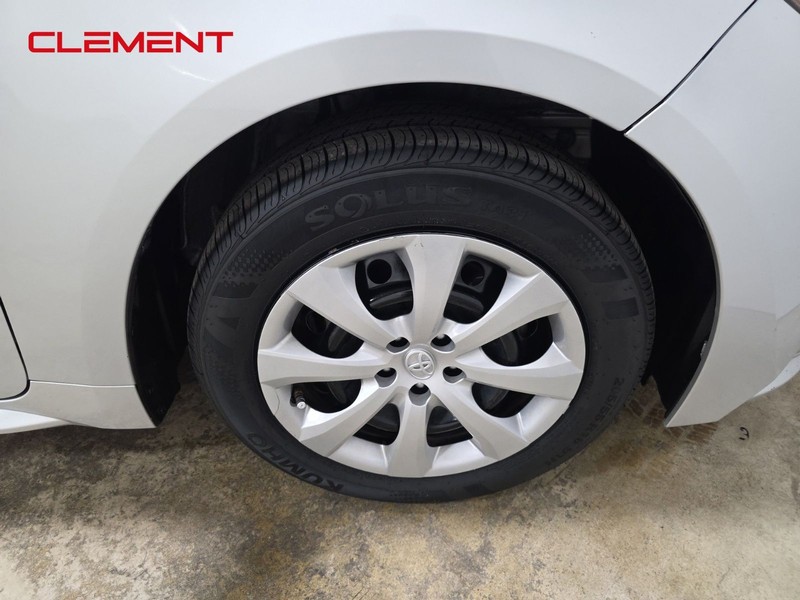 Toyota Corolla Vehicle Image 33