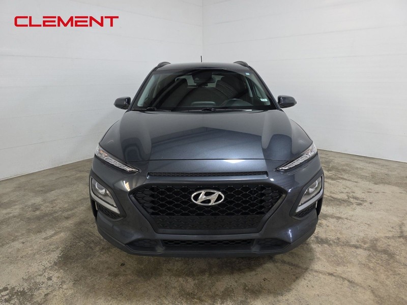 Hyundai Kona Vehicle Image 02