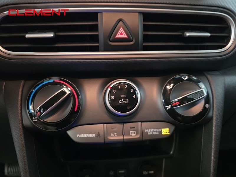 Hyundai Kona Vehicle Image 18