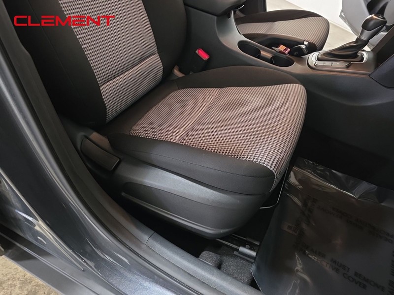 Hyundai Kona Vehicle Image 28