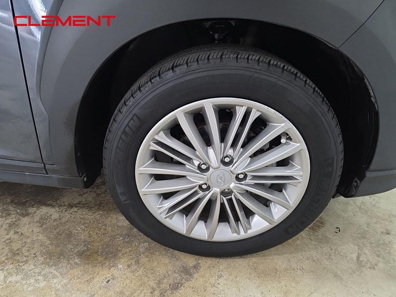 Hyundai Kona Vehicle Image 31