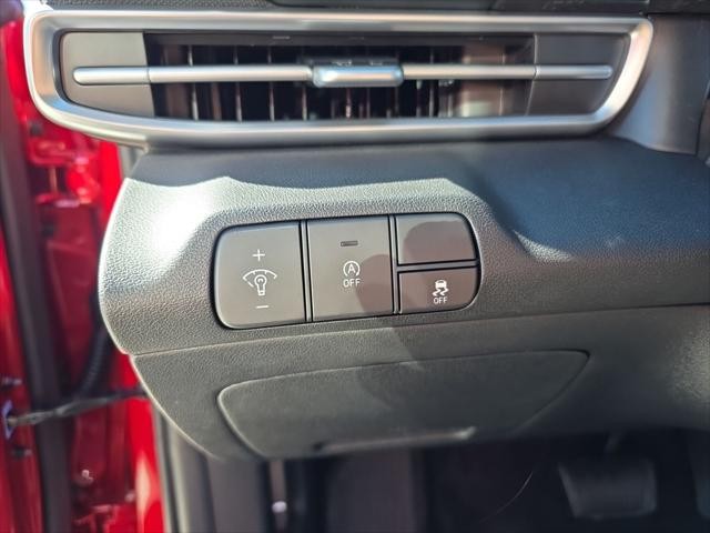 Hyundai Elantra Vehicle Full-screen Gallery Image 12