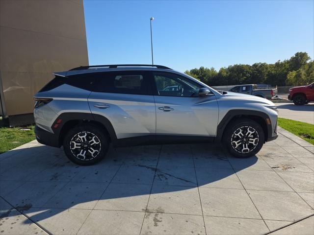 Hyundai Tucson Vehicle Full-screen Gallery Image 4