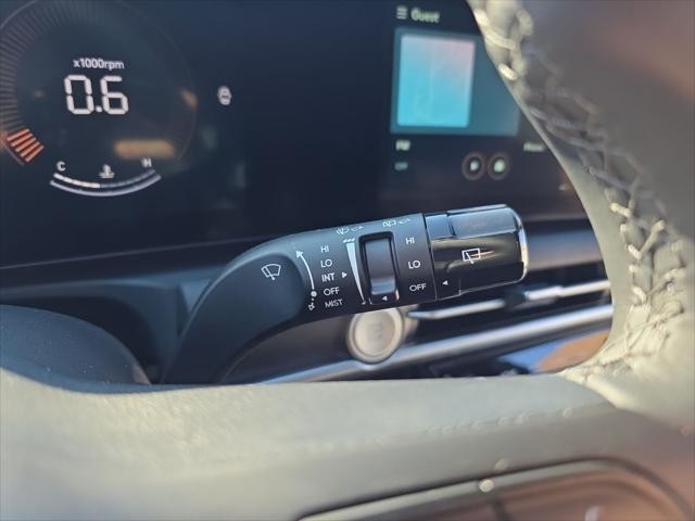 Hyundai Tucson Vehicle Full-screen Gallery Image 16