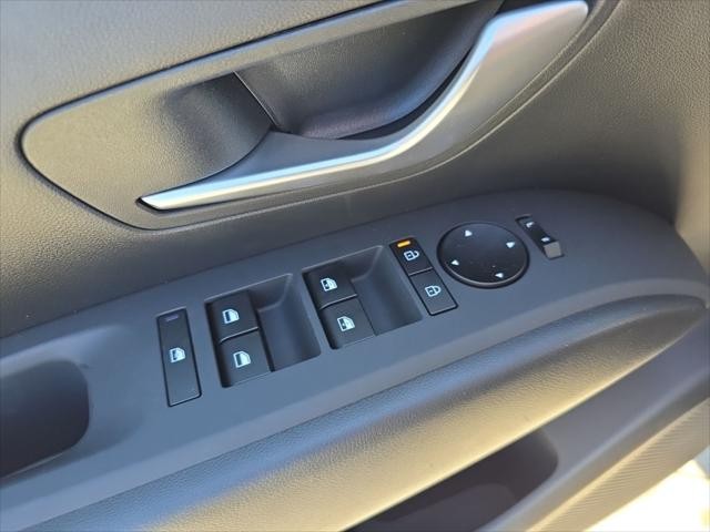 Hyundai Tucson Vehicle Full-screen Gallery Image 24