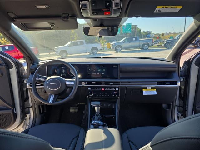 Hyundai Tucson Vehicle Full-screen Gallery Image 30