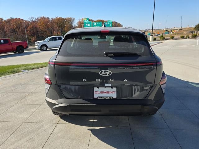 Hyundai Kona Vehicle Full-screen Gallery Image 7